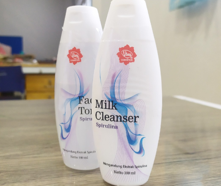 5 Rekomendasi Milk Cleanser yang Cocok untuk Kulit Kering