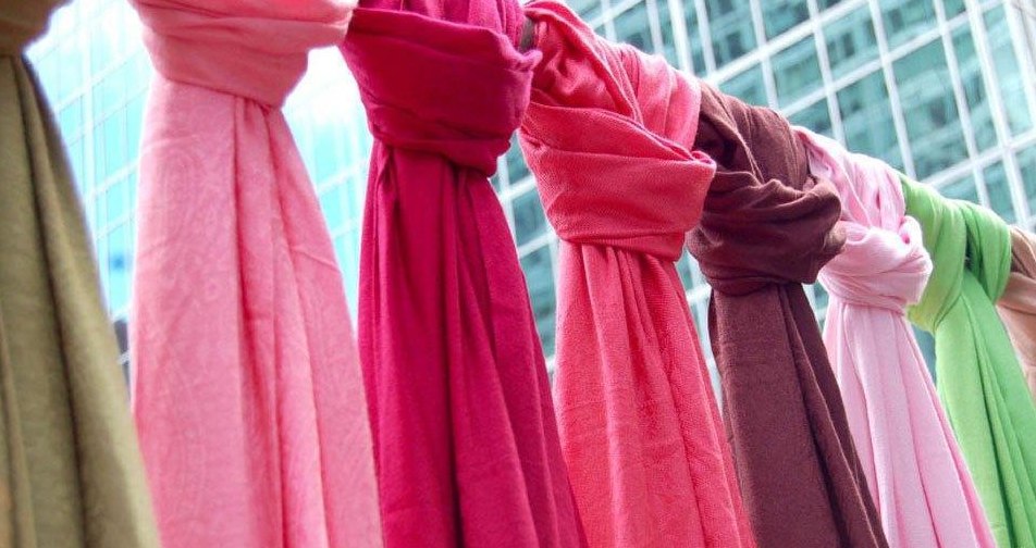 7 Tips Agar Hijab Bebas Bau, Lebih Nyaman dan Percaya Diri