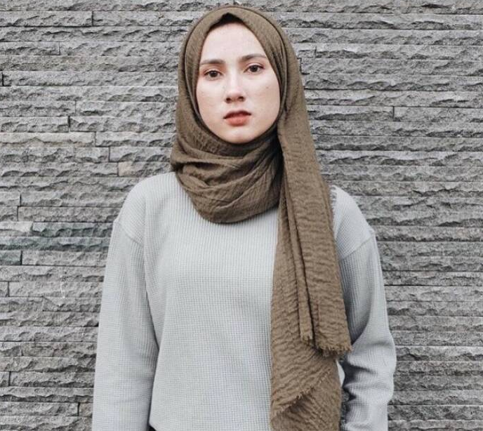 7 Tips Agar Hijab Bebas Bau, Lebih Nyaman dan Percaya Diri