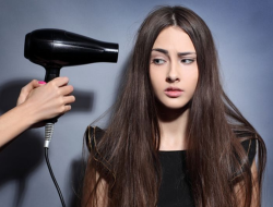 7 Tips Menggunakan Hair Dryer Tanpa Membuat Rambut Rusak