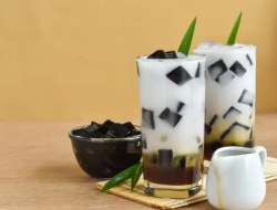 Resep Es Cincau Gula Merah yang Menyegarkan untuk Berbuka