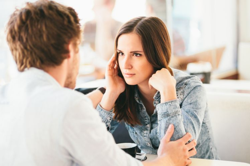 7 Pertanyaan yang Bisa Mengungkap Perselingkuhan Pasangan