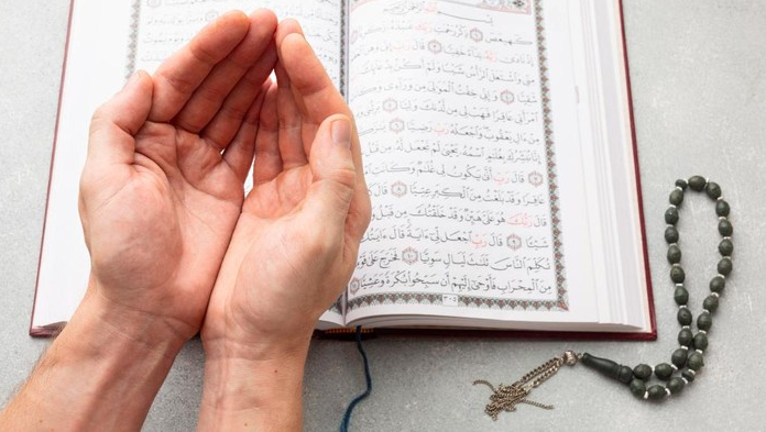 4 Waktu Mustajab untuk Berdoa di Bulan Ramadhan