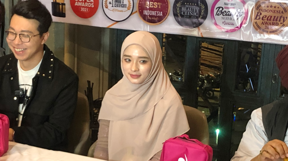 Alasan Inara Rusli Memutuskan untuk Melepas Cadarnya