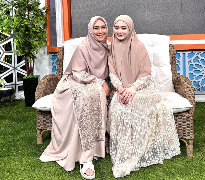 7 Inspirasi OOTD ala Inara Rusli, Bikin Terlihat Seperti ABG