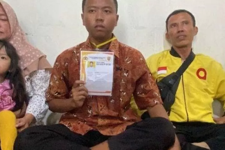 Niat Hati Jadi Sekuriti Anak Driver Ojol Malah Lolos Jadi Polisi