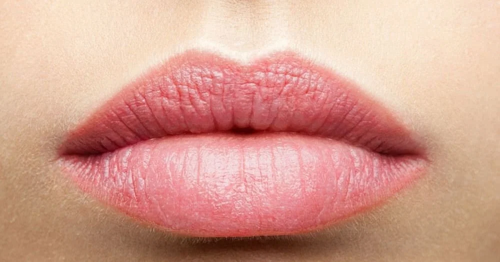 7 Cara Mencegah Lip Aging dengan Mudah