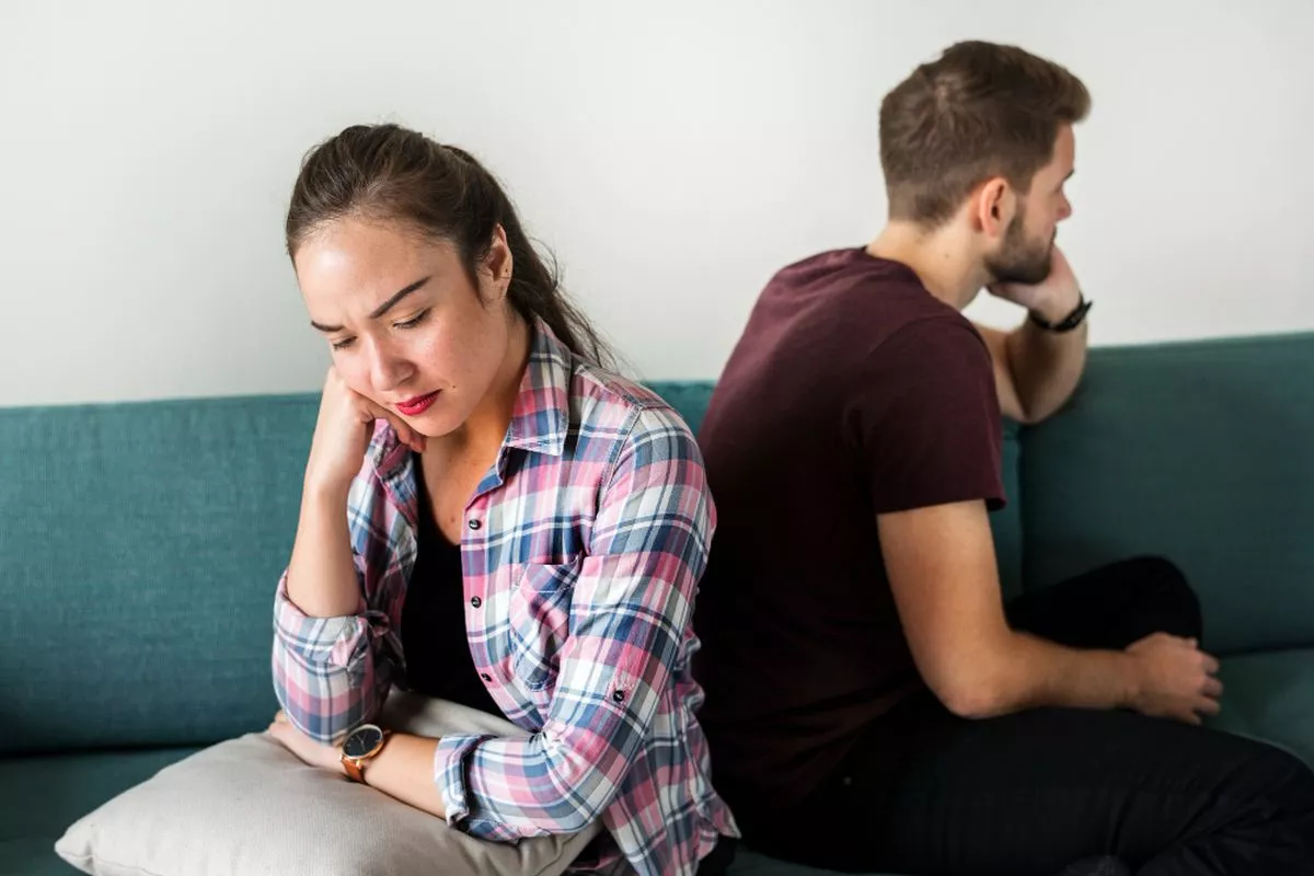 7 Cara Agar Kamu Tidak Overthinking Terhadap Pasangan
