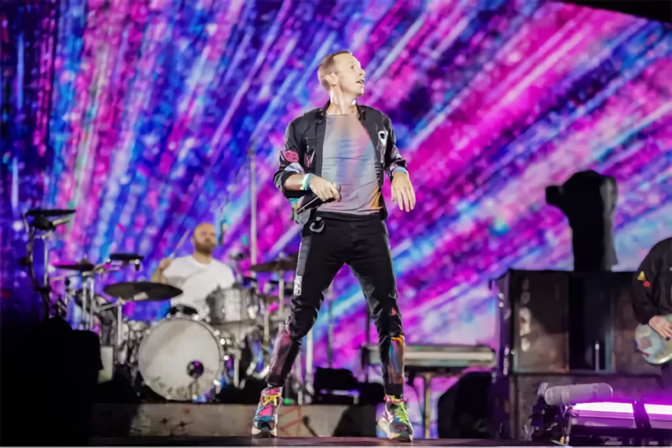 6 Fakta Konser Coldplay di GBK