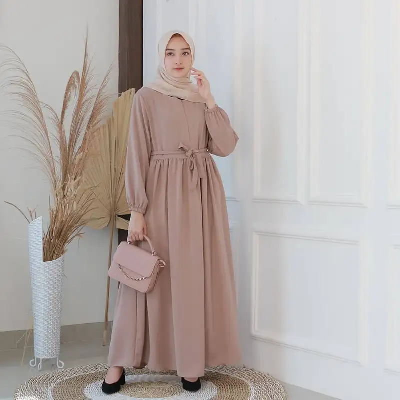 7 Cara Memilih Gamis yang Tepat untuk Tubuh Plus Size