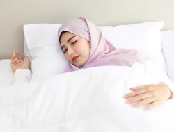 Mengenal 4 Bahaya Langsung Tidur Setelah Sahur dan Tips Menghindarinya