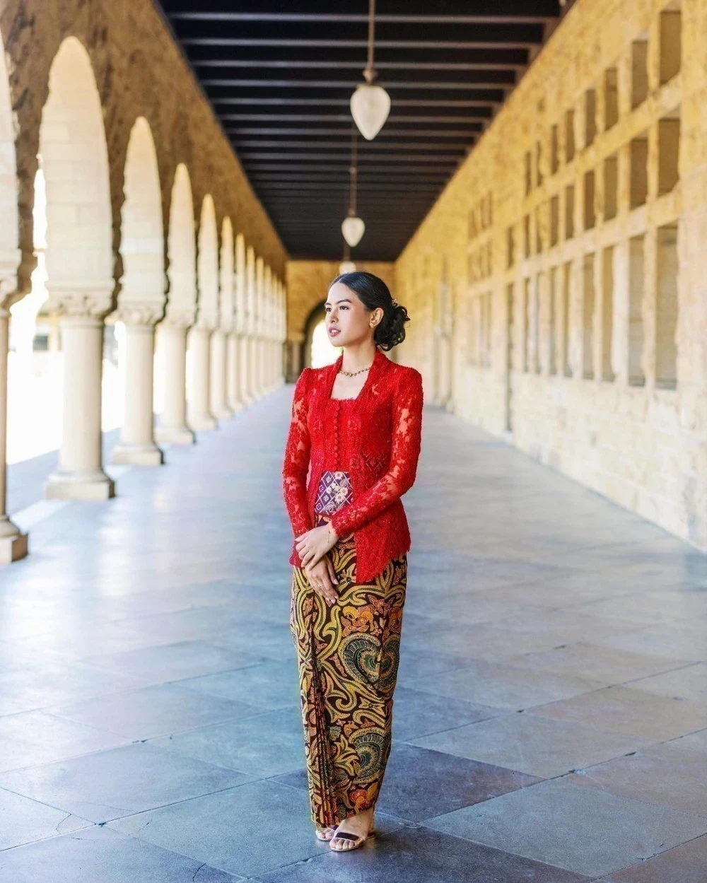 Kebaya Ala Korea Jadi Tren, Apakah Sesuai dengan Budaya Indonesia?